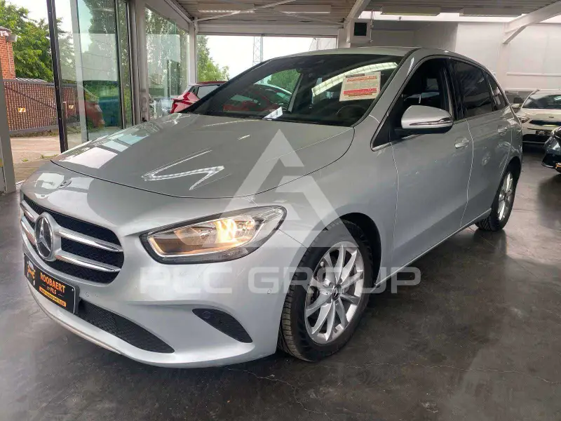 2021 Mercedes Benz B 180