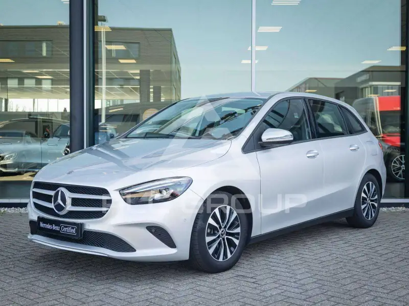2021 Mercedes Benz B 180
