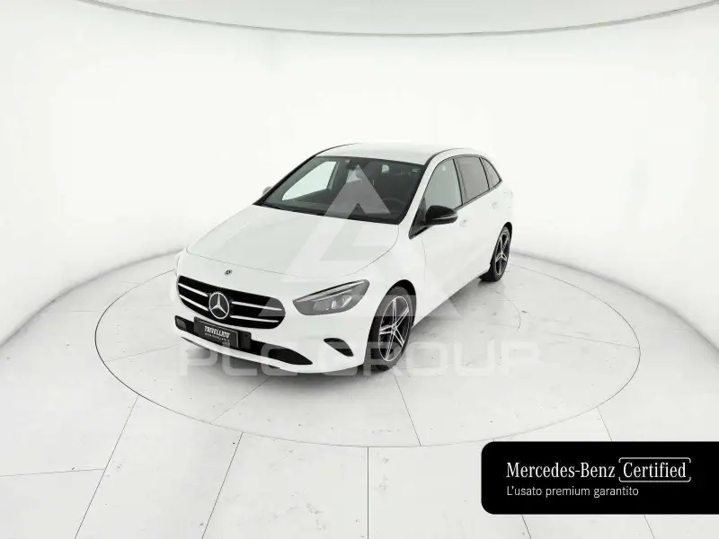 2021 Mercedes Benz B 180