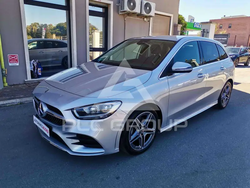 2021 Mercedes Benz B 200