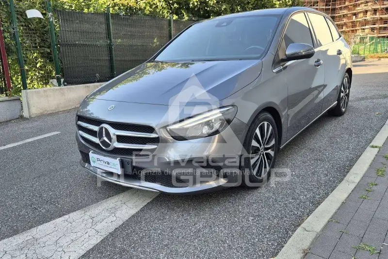 2021 Mercedes Benz B 180