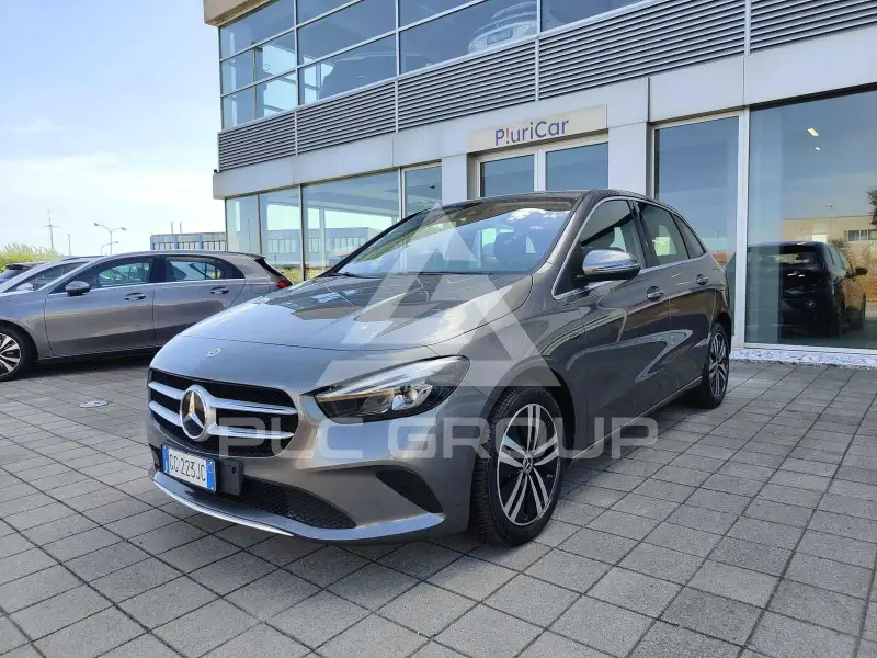 2021 Mercedes Benz B 250