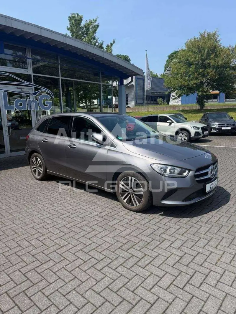 2021 Mercedes Benz B 250