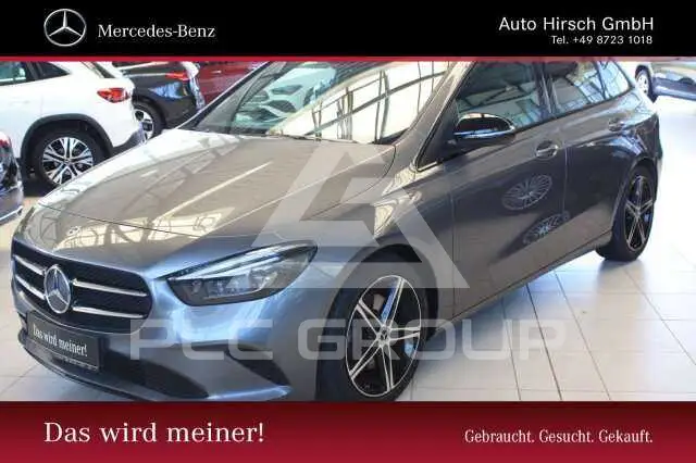 2021 Mercedes Benz B 220