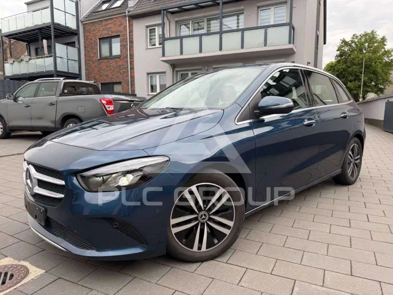 2021 Mercedes Benz B 220