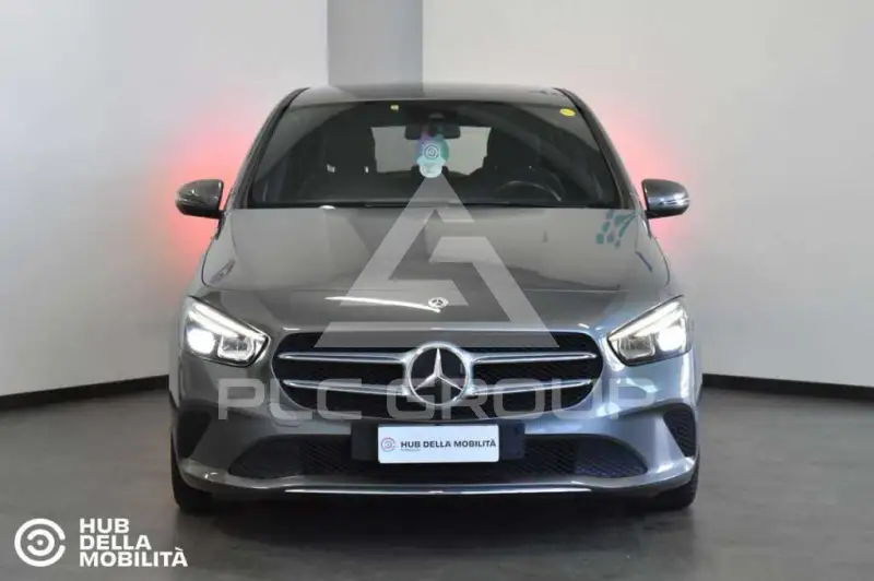 2021 Mercedes Benz B 220
