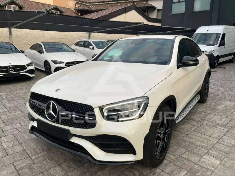 2021 Mercedes Benz GLC 220