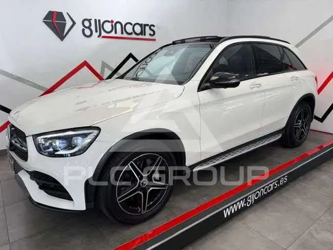 2021 Mercedes Benz GLC 220