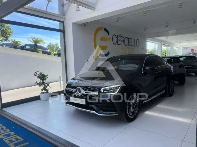 2021 Mercedes Benz GLC 220