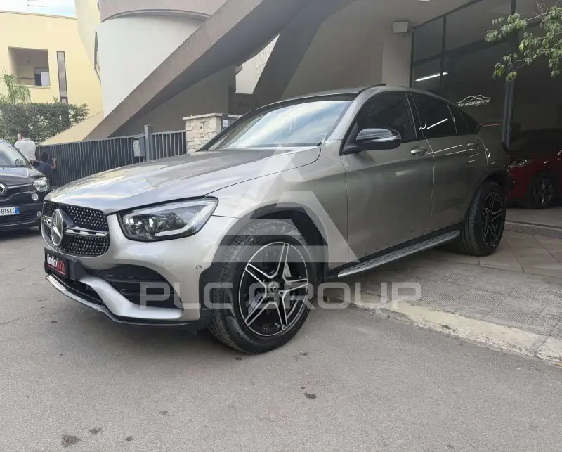2021 Mercedes Benz GLC 220
