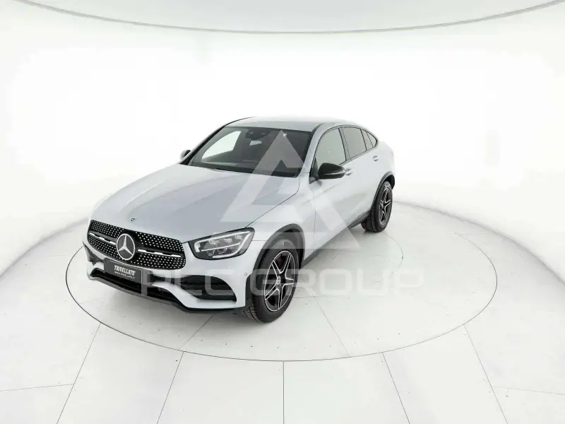 2021 Mercedes Benz GLC 220