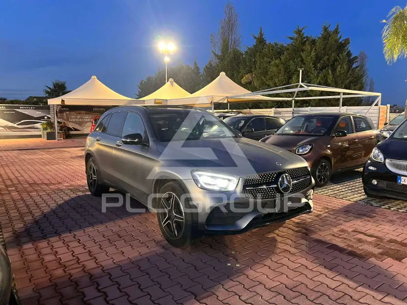 2021 Mercedes Benz GLC 220