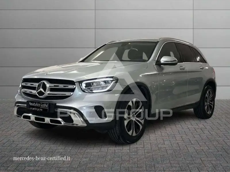 2021 Mercedes Benz GLC 220