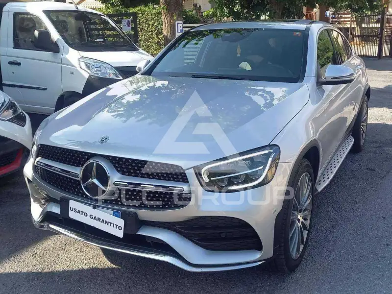2021 Mercedes Benz GLC 220