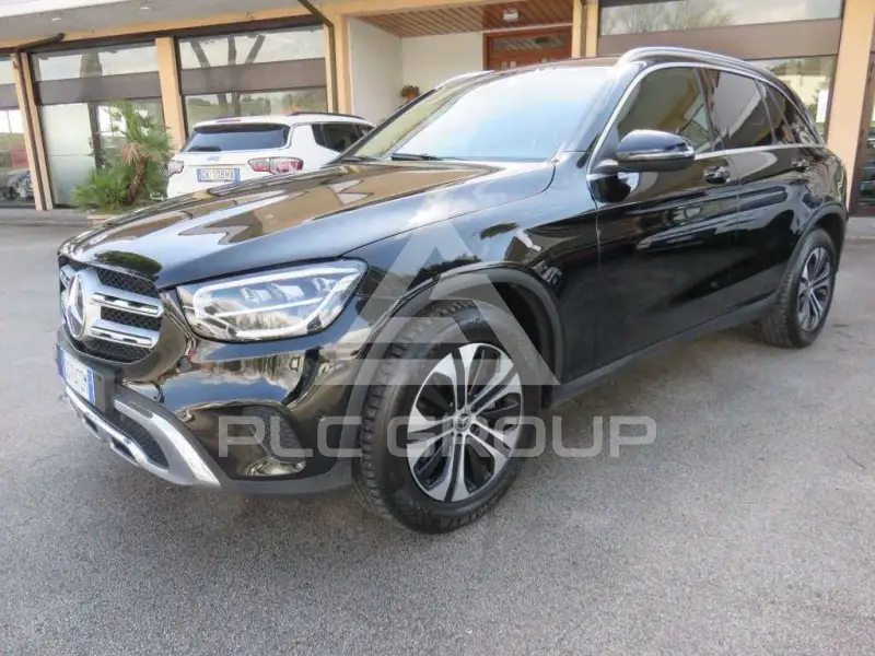 2021 Mercedes Benz GLC 220