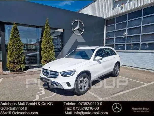 2021 Mercedes Benz GLC 220