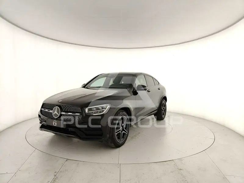 2021 Mercedes Benz GLC 220