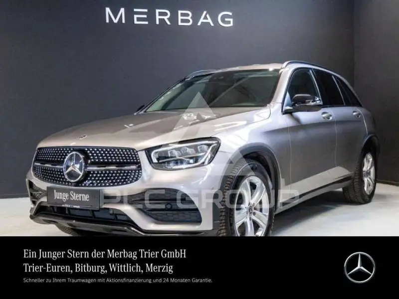 2021 Mercedes Benz GLC 220