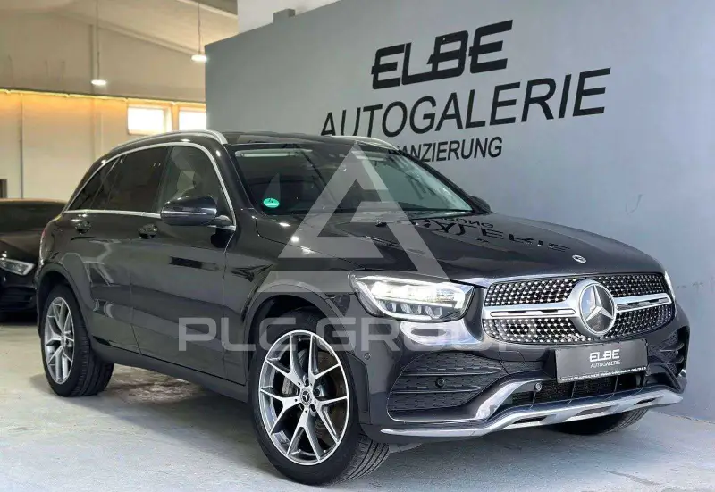 2021 Mercedes Benz GLC 220