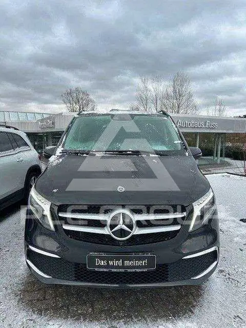 2021 Mercedes Benz V 300