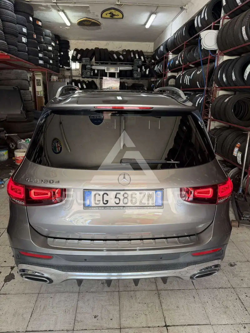 2021 Mercedes Benz GLB 180
