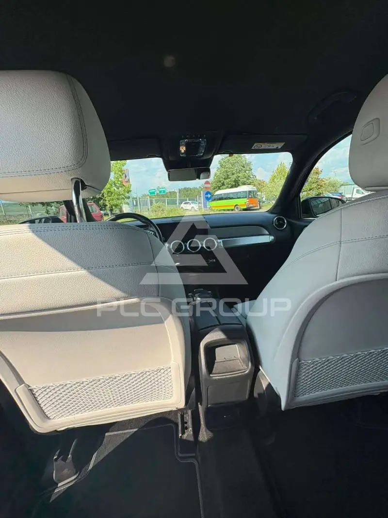 2021 Mercedes Benz GLB 180
