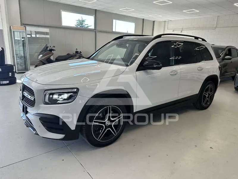 2021 Mercedes Benz GLB 220