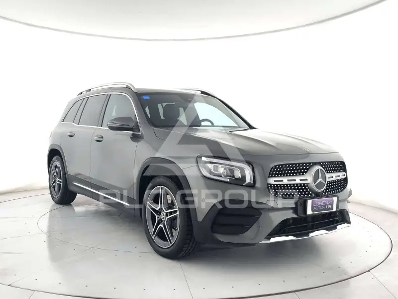 2021 Mercedes Benz GLB 220