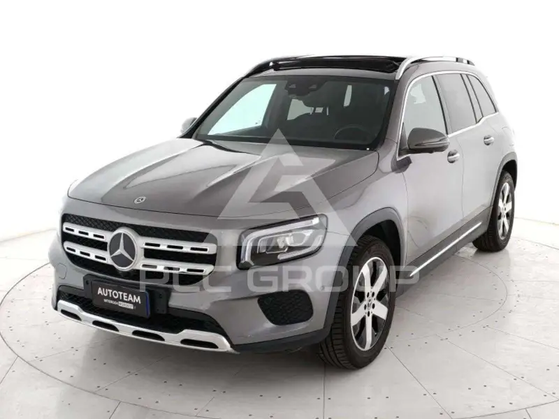 2021 Mercedes Benz GLB 220