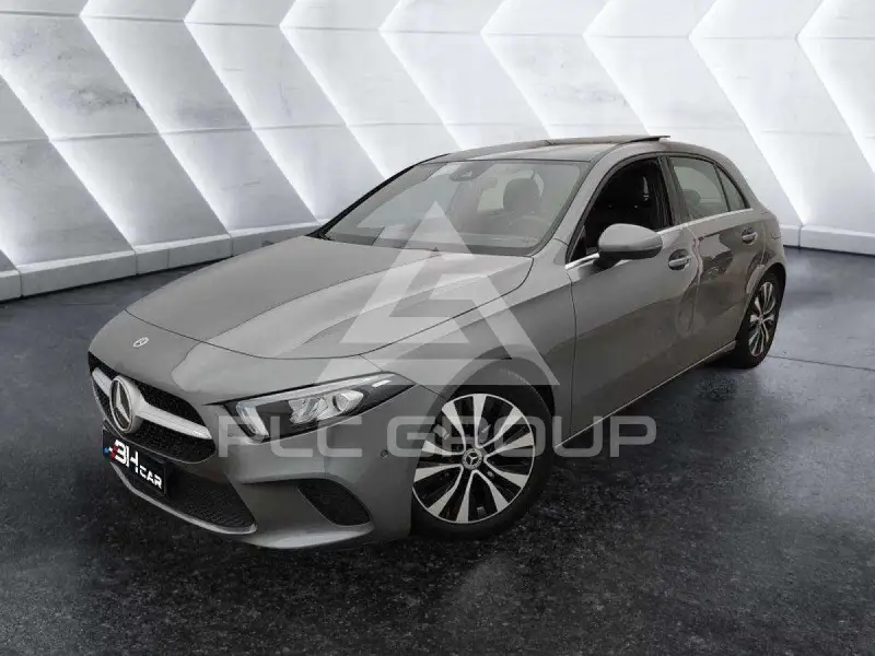 2021 Mercedes Benz A 220