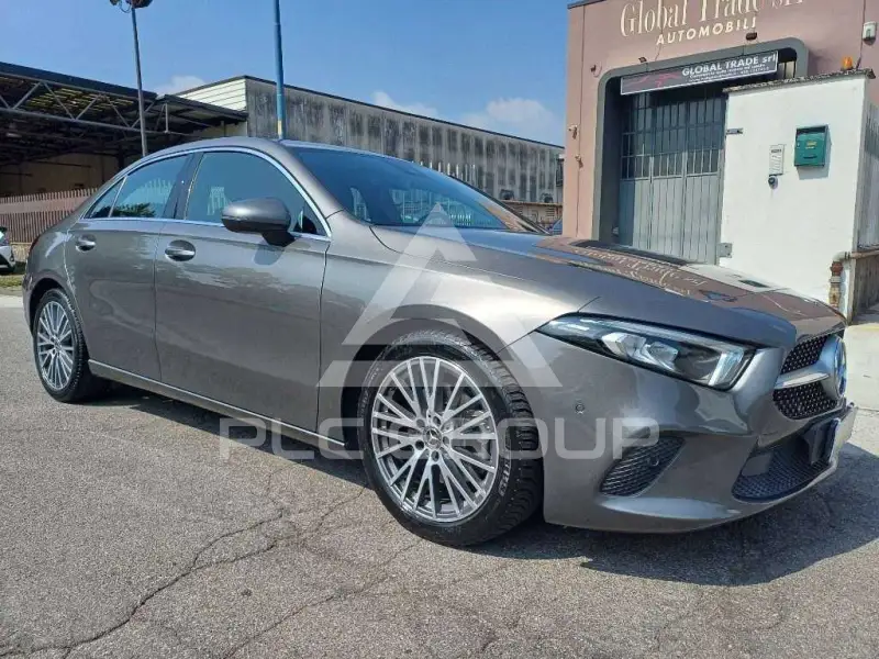 2021 Mercedes Benz A 220