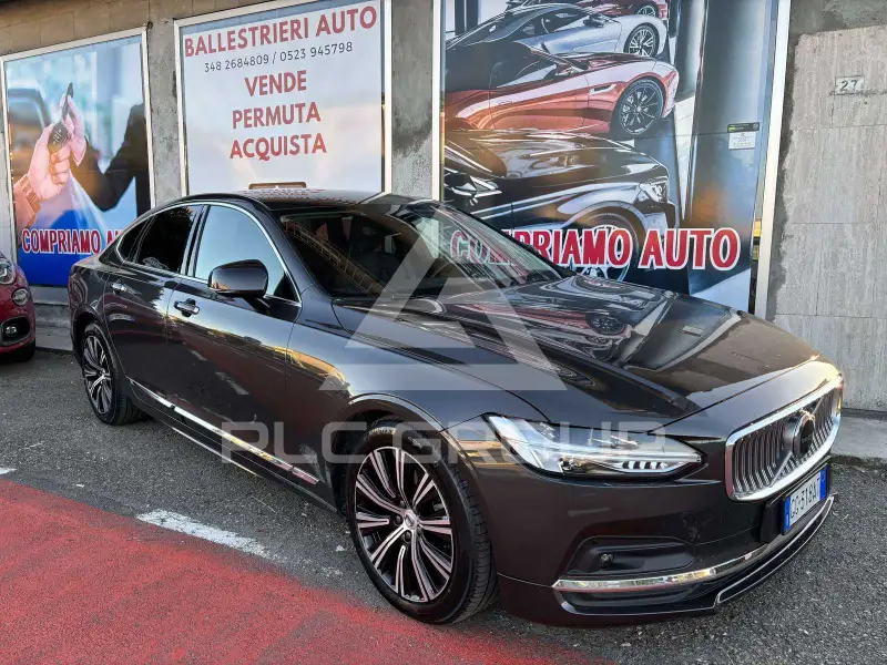 2021 Volvo S90
