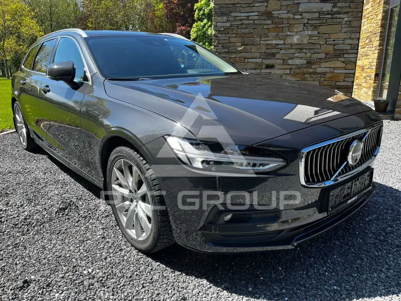 2021 Volvo V90