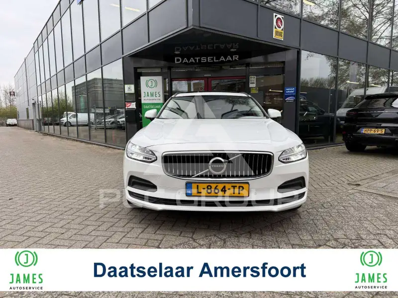 2021 Volvo V90