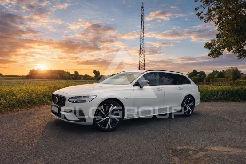 2021 Volvo V90
