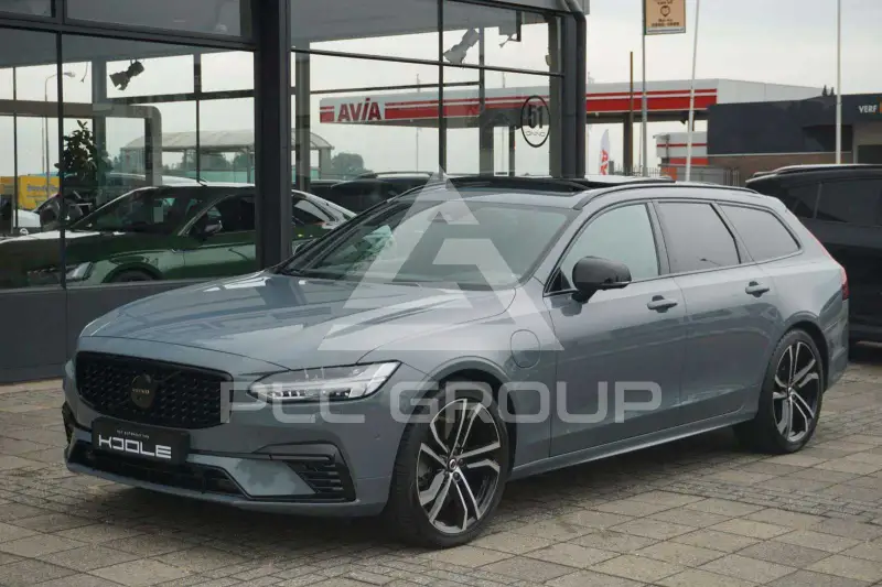 2021 Volvo V90