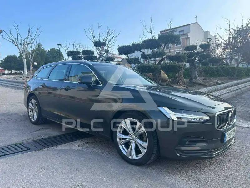 2021 Volvo V90