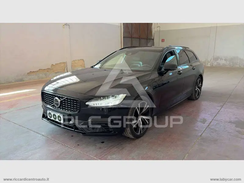 2021 Volvo V90