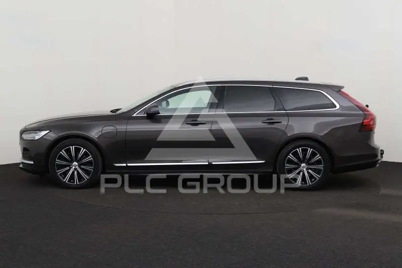2021 Volvo V90