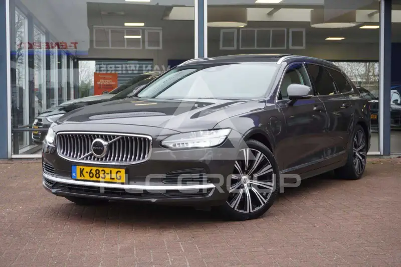 2021 Volvo V90