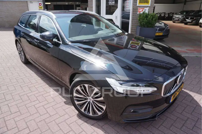 2021 Volvo V90