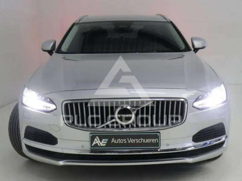 2021 Volvo V90