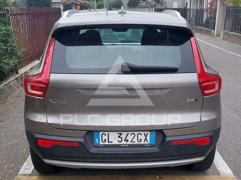 2021 Volvo XC40