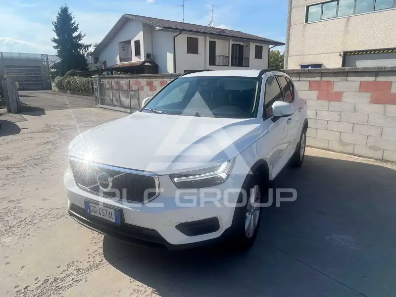 2021 Volvo XC40