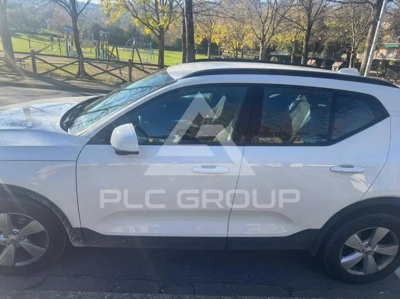 2021 Volvo XC40