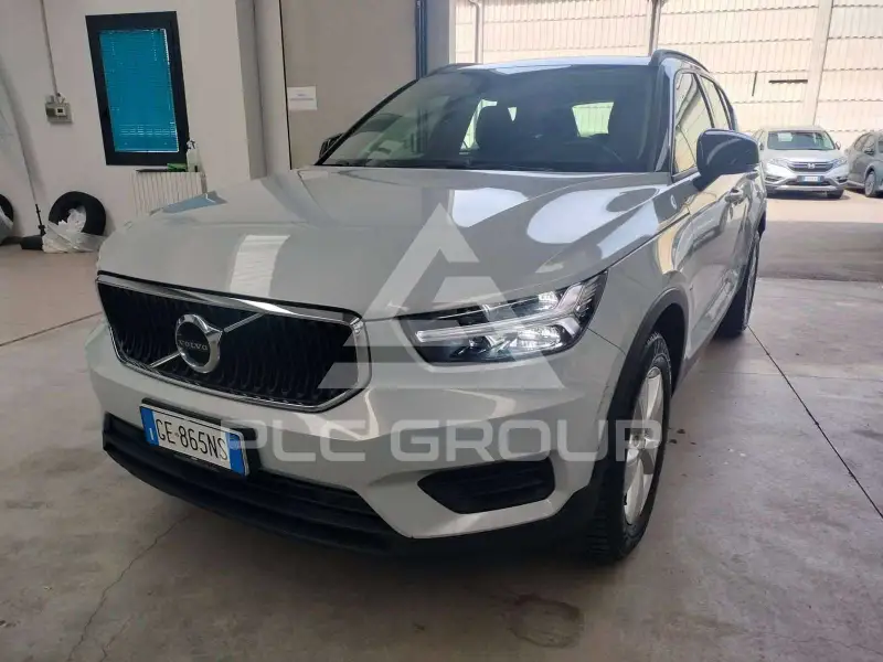 2021 Volvo XC40