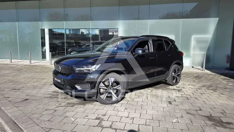 2021 Volvo XC40