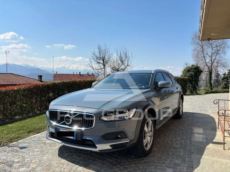 2021 Volvo V90
