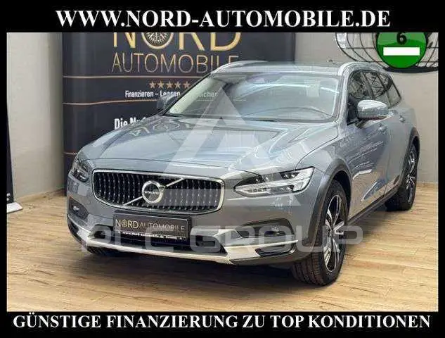 2021 Volvo V90