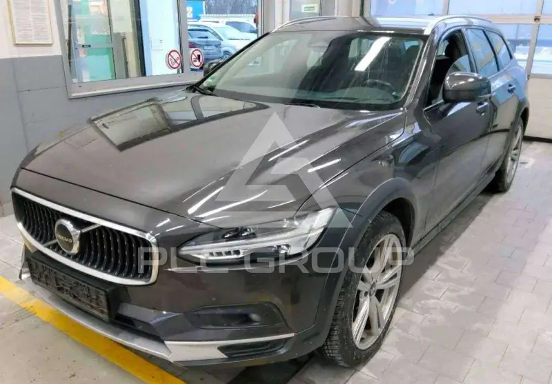 2021 Volvo V90